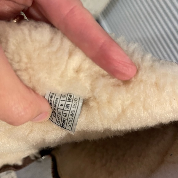 UGG boots -EUC - Picture 3 of 7